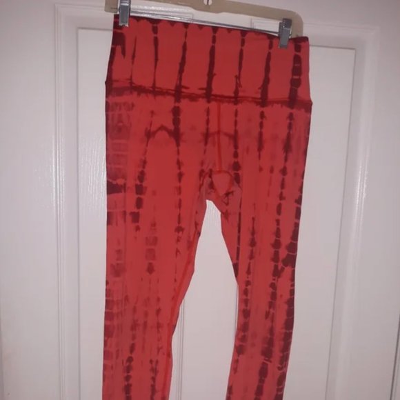 Lululemon Wunder Under High Rise Tight Shibori Persian Red 38" size 8 - Picture 4 of 5